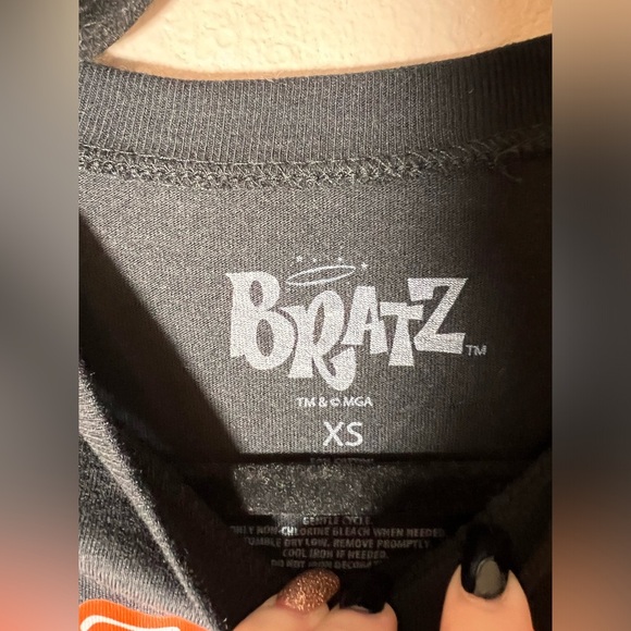 Bratz “2001 Tour” Graphic Tee - XS (NWT) - Picture 4 of 4